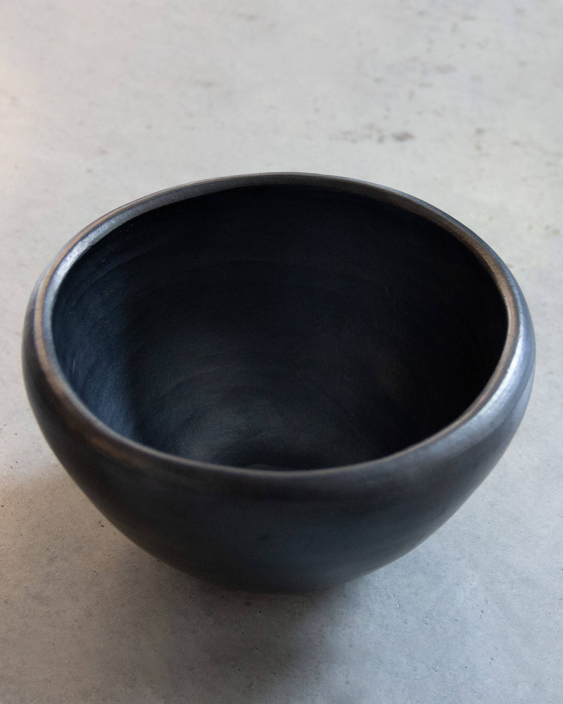 Kleine Schale aus schwarzem Chamba-Ton